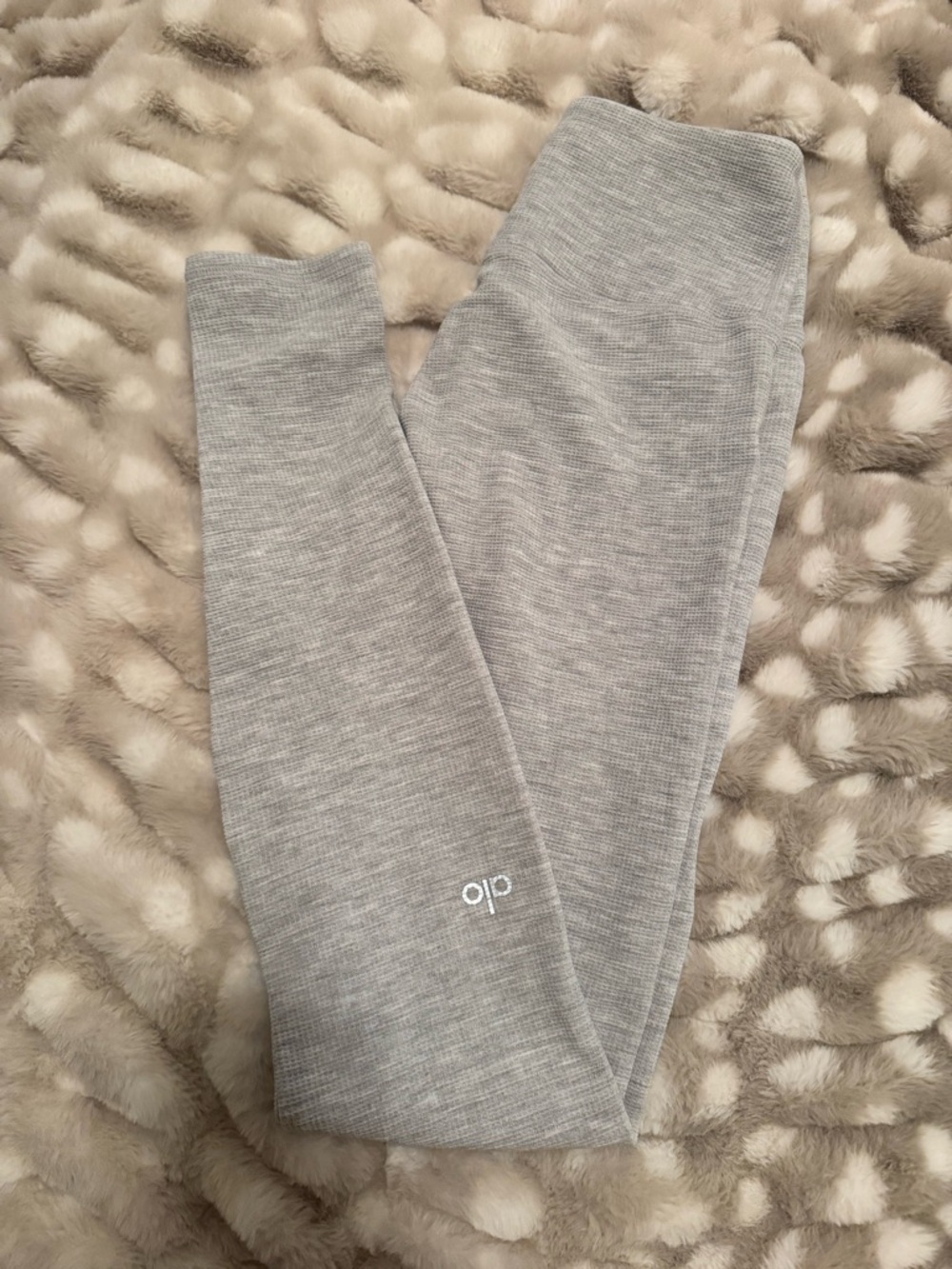 ALO Yoga Light Gray Ribbed Leggings